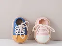 Schuh Blau oder Rosa